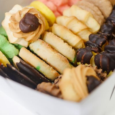 1/2lb Ferrara Cookie Box